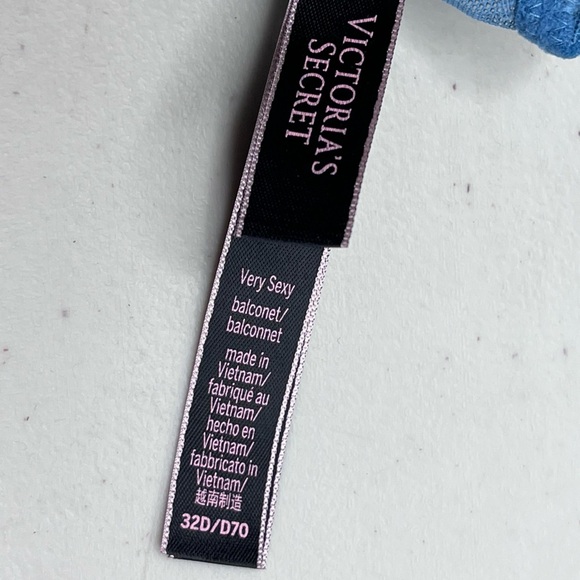 Victoria's Secret Very Sexy V Floral Foiled Lace Sz 32D Bra - Picture 12 of 16